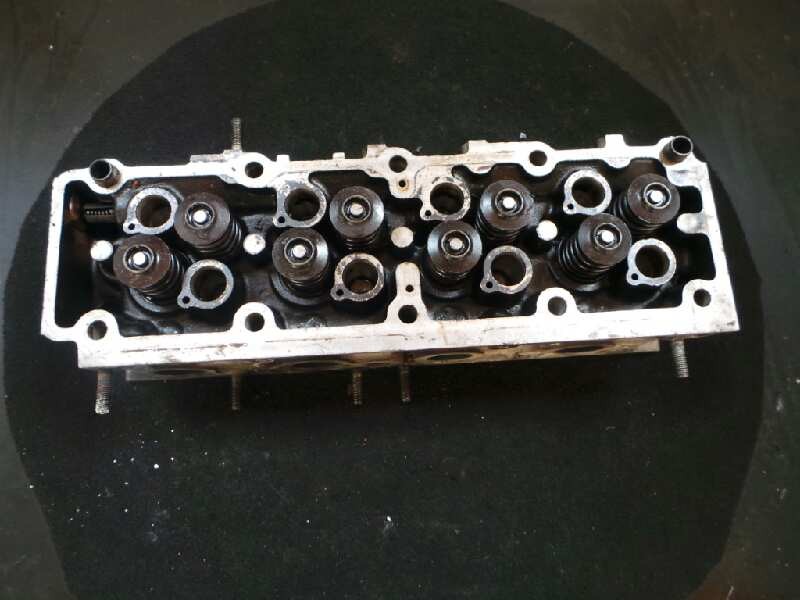 Recambio de culata para opel kadett e 1.6 referencia OEM IAM 90090509-1305620  
