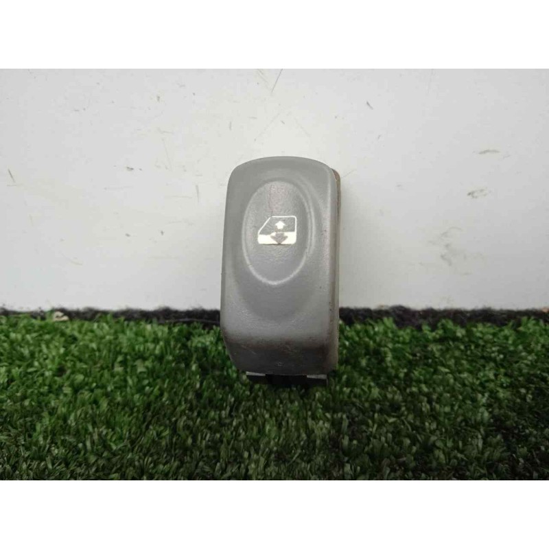 Recambio de mando elevalunas delantero izquierdo para renault twingo (co6) 1.2 referencia OEM IAM 189836 5.PINES DERECHO