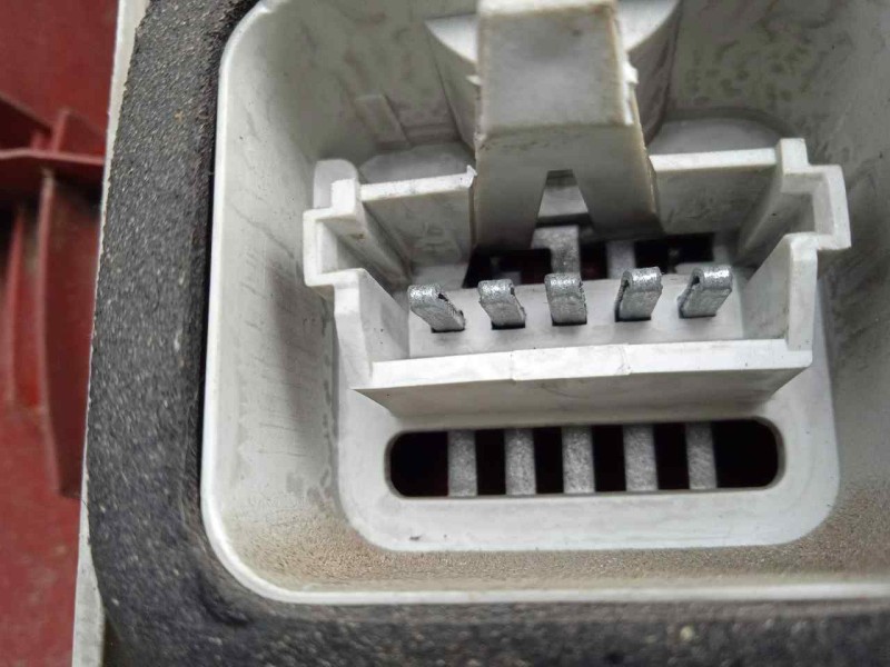 Recambio de piloto trasero derecho para renault twingo (co6) 1.2 referencia OEM IAM  98-07 CON.TARA