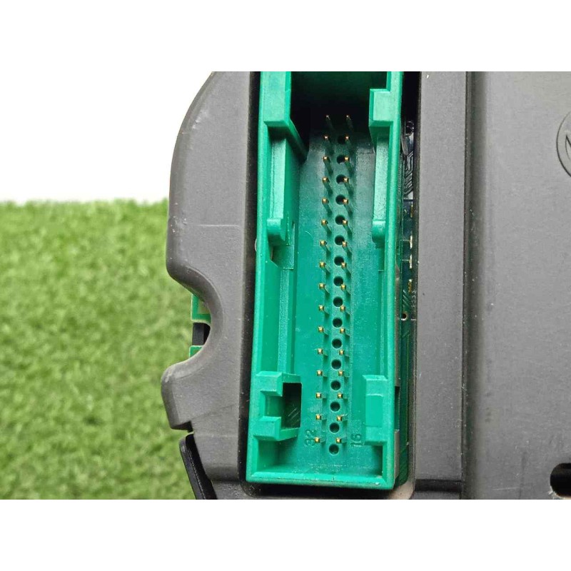 Recambio de cuadro instrumentos para volkswagen polo (9n3) 1.4 tdi referencia OEM IAM 110080321037A 2.CONECTORES VDO