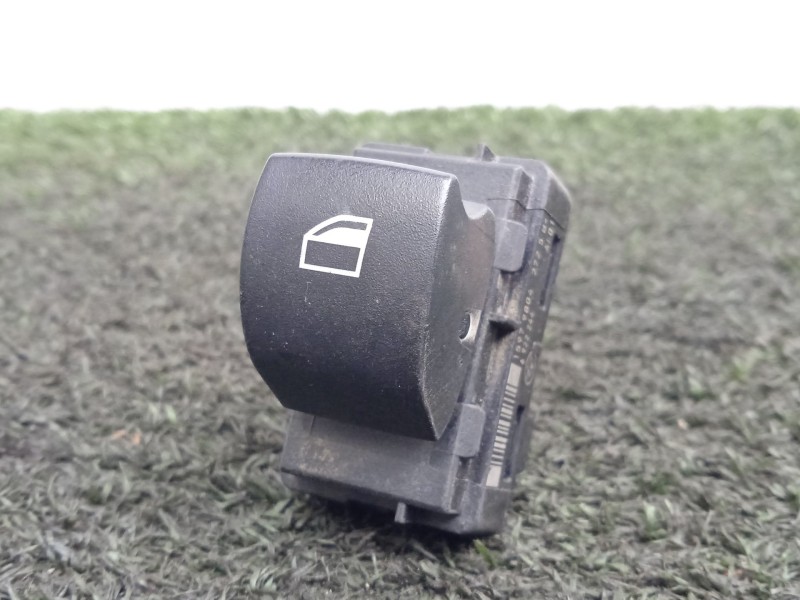 Recambio de mando elevalunas trasero izquierdo para bmw 5 touring (e61) 525 d referencia OEM IAM 6922244  