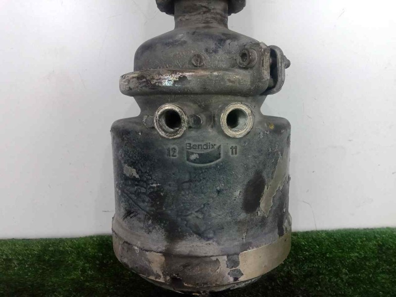 Recambio de acumulador central amortiguacion para iveco eurocargo 5.9 diesel referencia OEM IAM SINREFERENCIA  