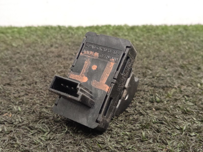 Recambio de mando elevalunas trasero izquierdo para bmw 5 touring (e61) 525 d referencia OEM IAM 6922244  