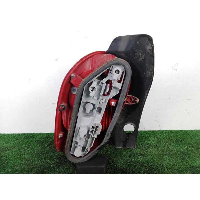 Recambio de piloto trasero derecho para renault modus 1.5 dci diesel cat referencia OEM IAM SINREFERENCIA  