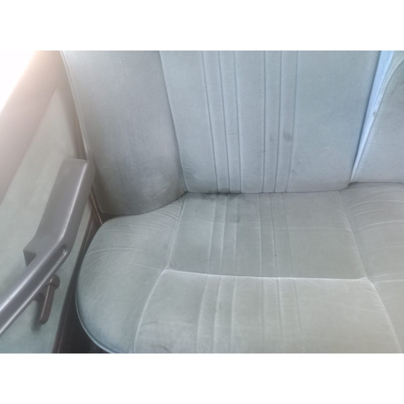 Recambio de asientos traseros para seat 131 1.4g referencia OEM IAM   
