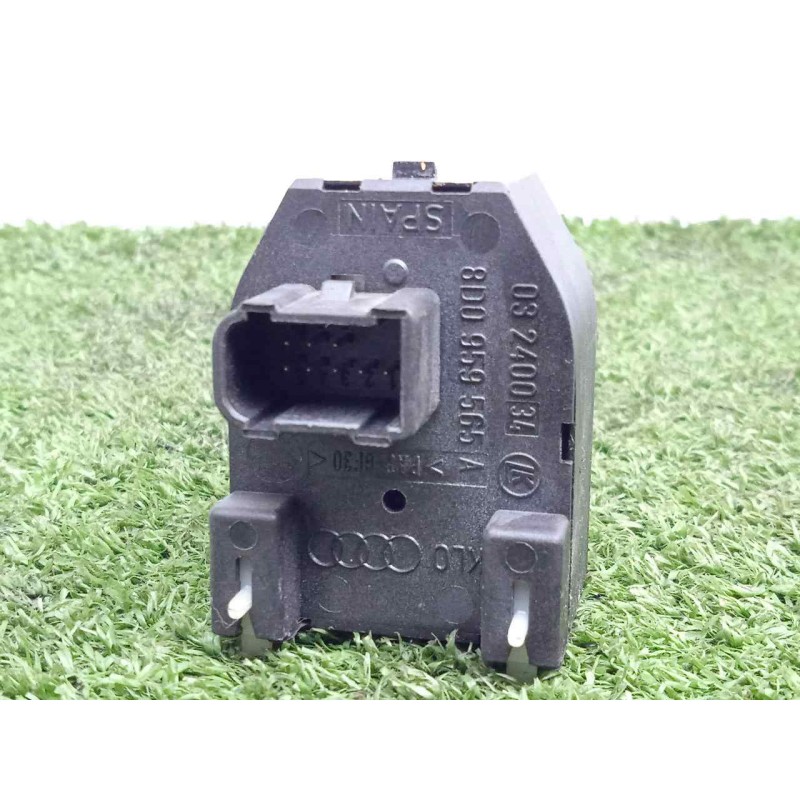 Recambio de mando retrovisor para audi a3 (8l) 1.9 tdi referencia OEM IAM 8D0959565A  