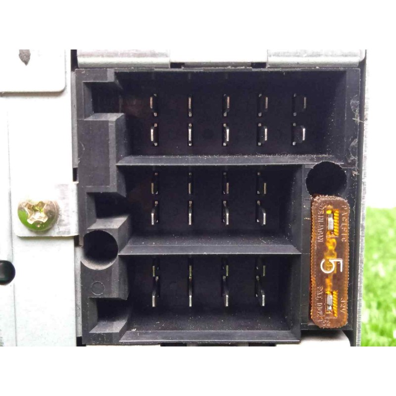 Recambio de sistema audio / radio cd para saab 9-5 berlina 2.3 cat referencia OEM IAM 5038120  