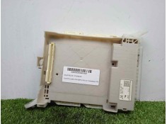 Recambio de caja reles / fusibles para toyota land cruiser (j15) 3.0 turbodiesel cat referencia OEM IAM 8273060170-32510W-3H0218