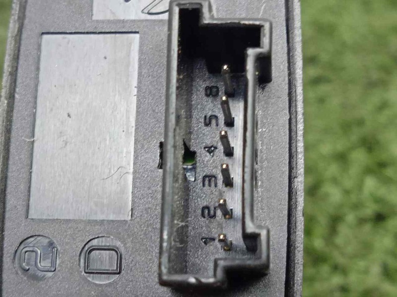 Recambio de warning para bmw serie 1 berlina (e81/e87) 118d referencia OEM IAM 61316945603-6945603 6.PINES 