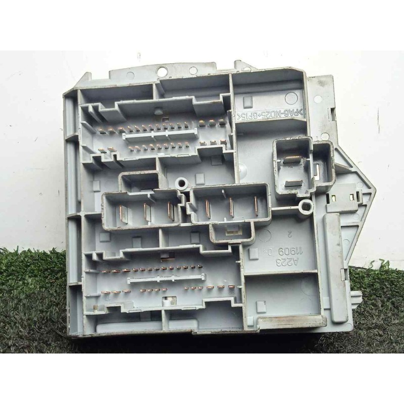 Recambio de caja reles / fusibles para lancia ypsilon (101) 1.2 cat referencia OEM IAM 51792195  