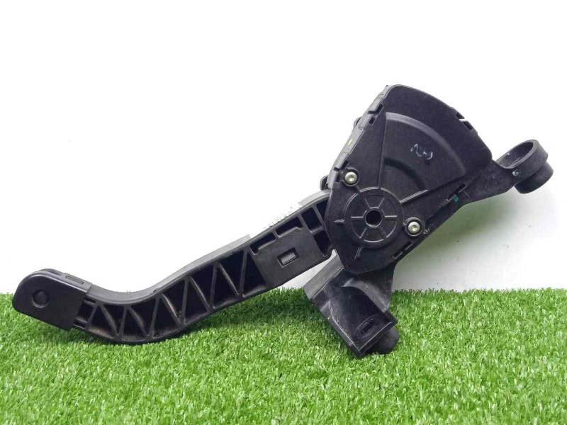 Recambio de potenciometro pedal para hyundai i40 cw 1.7 crdi cat referencia OEM IAM 327003Z000  