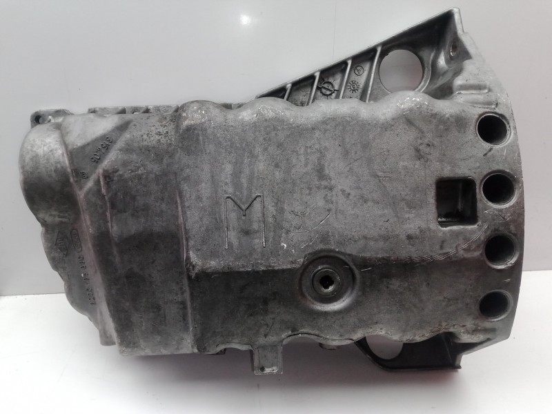 Recambio de carter para renault trafic combi (ab 4.01) 1.9 diesel referencia OEM IAM 8200185680  