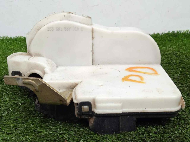 Recambio de cerradura puerta delantera derecha para volkswagen polo berlina (6n1) 1.0 referencia OEM IAM 6N1837016D 3.PUERTAS 