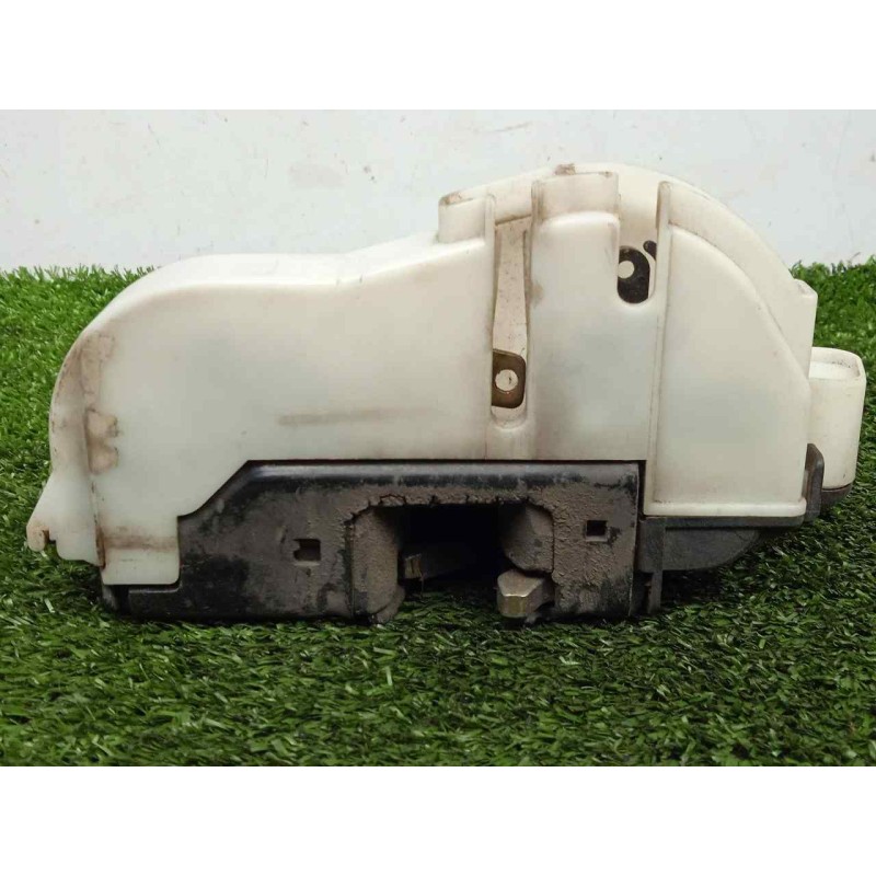 Recambio de cerradura puerta delantera derecha para volkswagen polo berlina (6n1) 1.0 referencia OEM IAM 6N1837016D 3.PUERTAS 