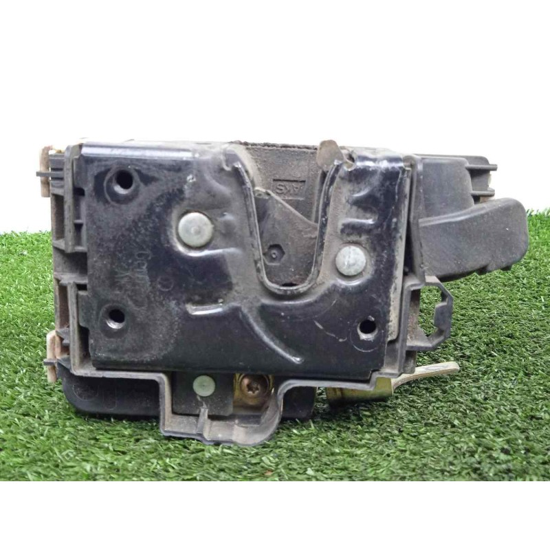 Recambio de cerradura puerta delantera derecha para volkswagen polo berlina (6n1) 1.0 referencia OEM IAM 6N1837016D 3.PUERTAS 