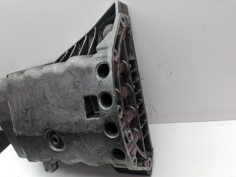 Recambio de carter para renault trafic combi (ab 4.01) 1.9 diesel referencia OEM IAM 8200185680  