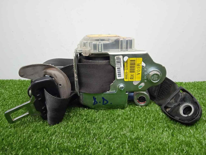 Recambio de cinturon seguridad delantero derecho para hyundai i40 cw 1.7 crdi cat referencia OEM IAM 888203Z000RY  
