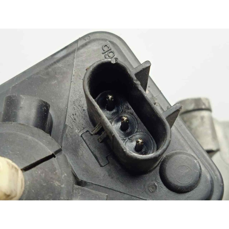 Recambio de faro izquierdo para hyundai trajet (fo) 2.0 crdi cat referencia OEM IAM SINREFERENCIA  