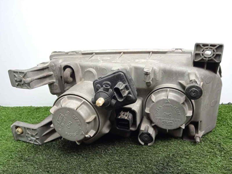 Recambio de faro izquierdo para hyundai trajet (fo) 2.0 crdi cat referencia OEM IAM SINREFERENCIA  