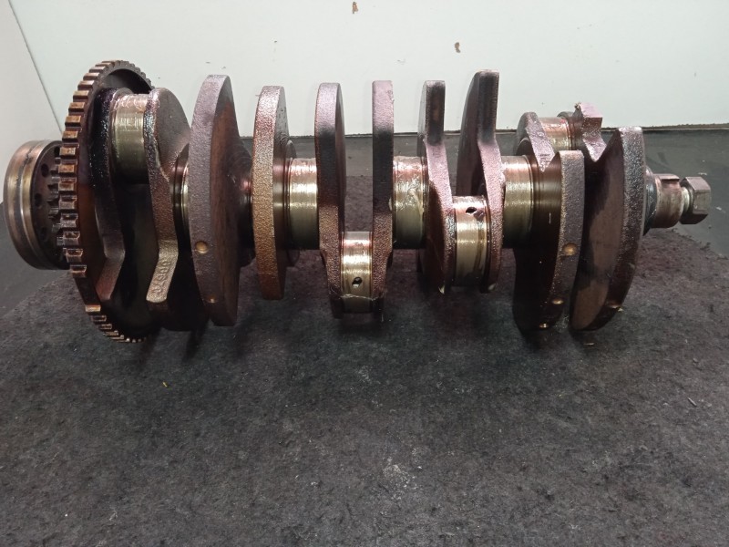 Recambio de cigueñal para volkswagen passat berlina (3b2) 2.3 v5 cat (agz) referencia OEM IAM 021A  