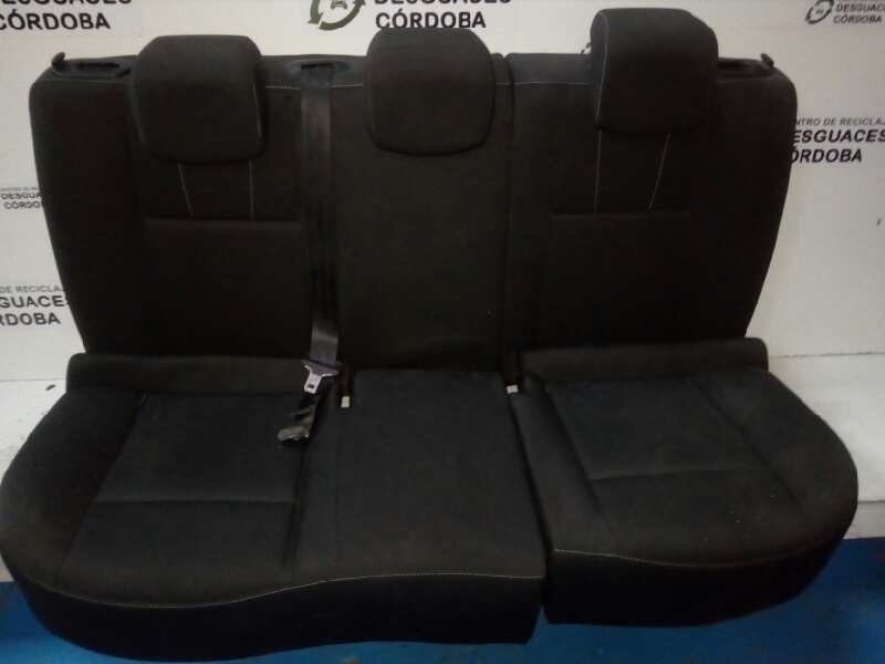 Recambio de asientos traseros para renault megane iii sport tourer 1.5 dci diesel fap referencia OEM IAM  TELA 