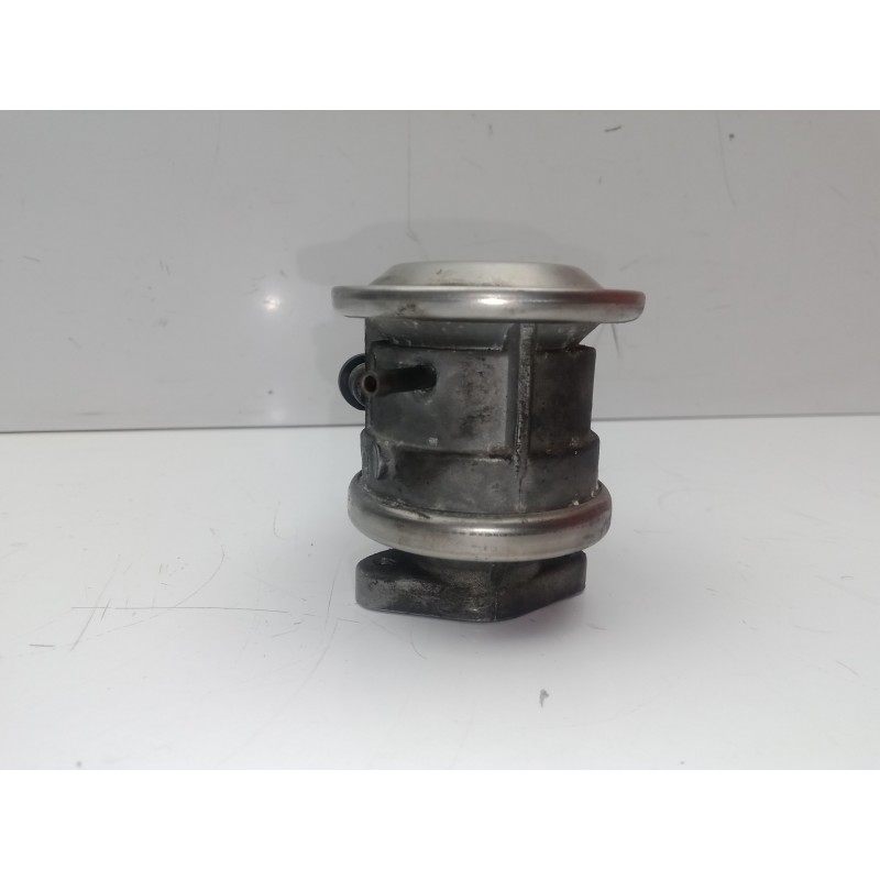 Recambio de valvula egr para volkswagen passat berlina (3b2) 2.3 v5 cat (agz) referencia OEM IAM 021131101E-72228601  