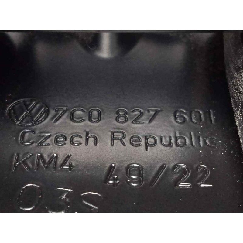 Recambio de moldura para man tge kasten (uy) 2.0 tdi referencia OEM IAM 7C0827601 TOPE.PORTON 