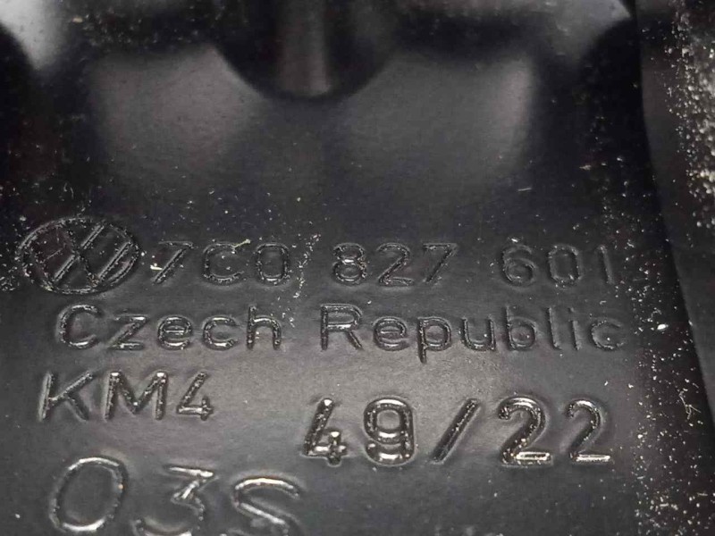 Recambio de moldura para man tge kasten (uy) 2.0 tdi referencia OEM IAM 7C0827601 TOPE.PORTON 