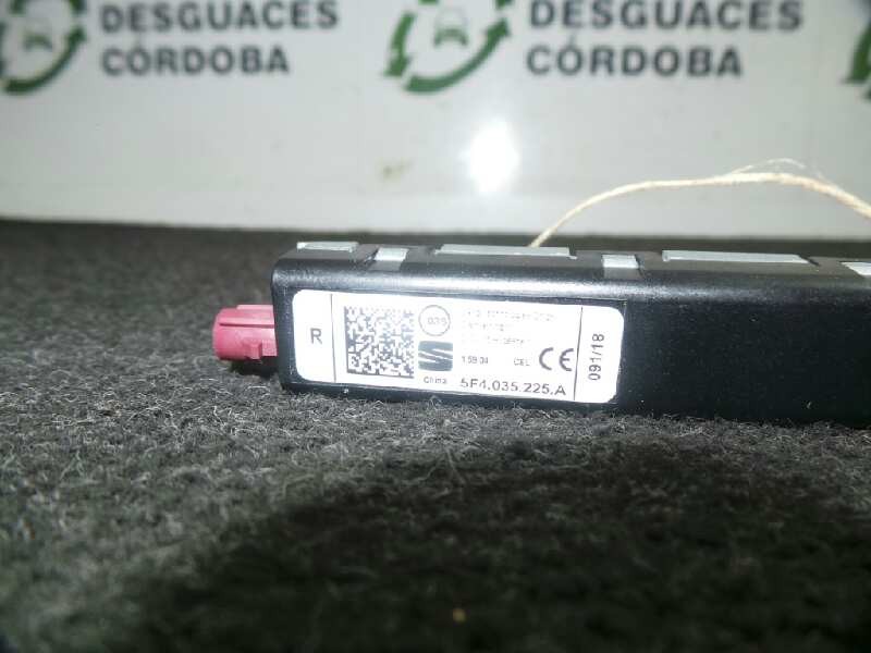 Recambio de antena para seat leon sc (5f5) 1.4 16v tsi referencia OEM IAM 5F4035225A AMPLIFICADOR ANTENA 