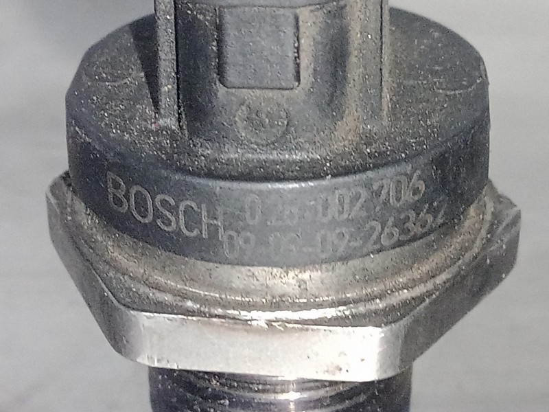 Recambio de sensor presion para iveco daily caja cerrada (1989 =>) 2.8 diesel referencia OEM IAM 0281002706  