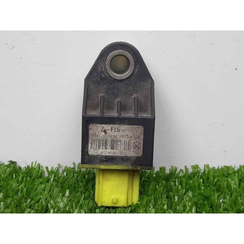 Recambio de sensor impacto airbag para hyundai i40 cw 1.7 crdi cat referencia OEM IAM 959203Z100  