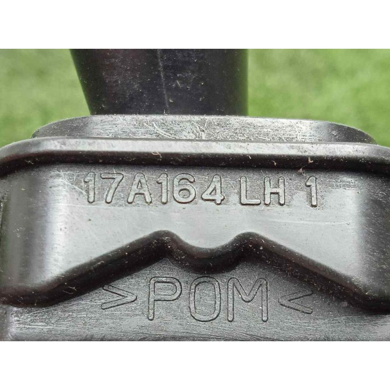 Recambio de mando limpia para toyota avensis berlina (t 22) 2.0 turbodiesel cat referencia OEM IAM 17A164LH1  15.PIN