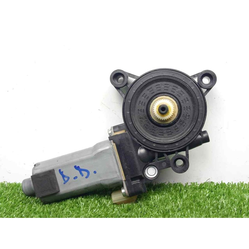 Recambio de motor elevalunas delantero derecho para hyundai i40 cw 1.7 crdi cat referencia OEM IAM 824603Z000  