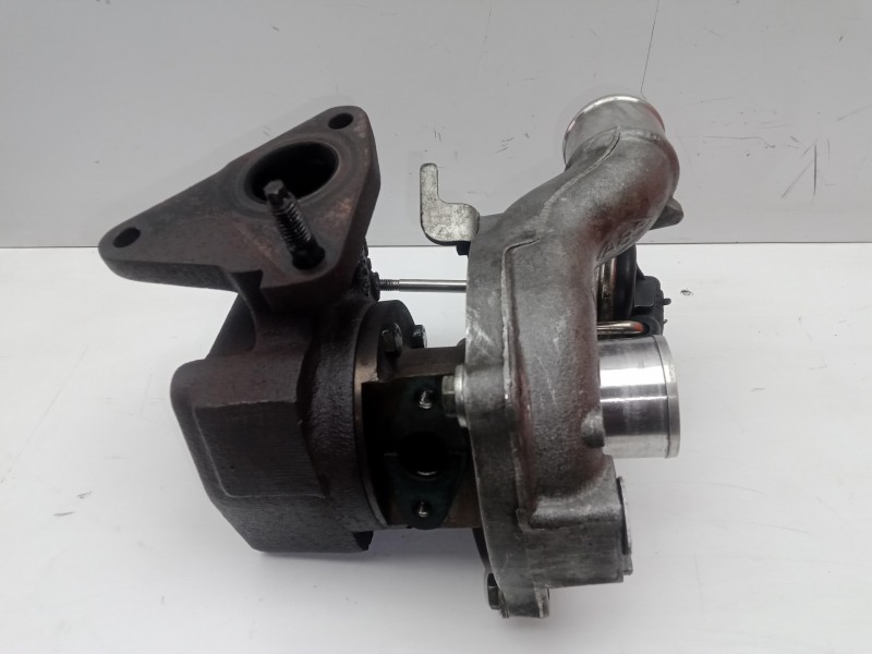 Recambio de turbocompresor para dacia sandero 1.5 dci diesel cat referencia OEM IAM 54359710011  