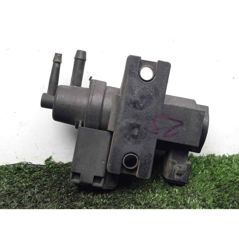 Recambio de valvula de vacio para iveco daily caja cerrada (2006 =>) 3.0 diesel referencia OEM IAM 55203202-70060700  