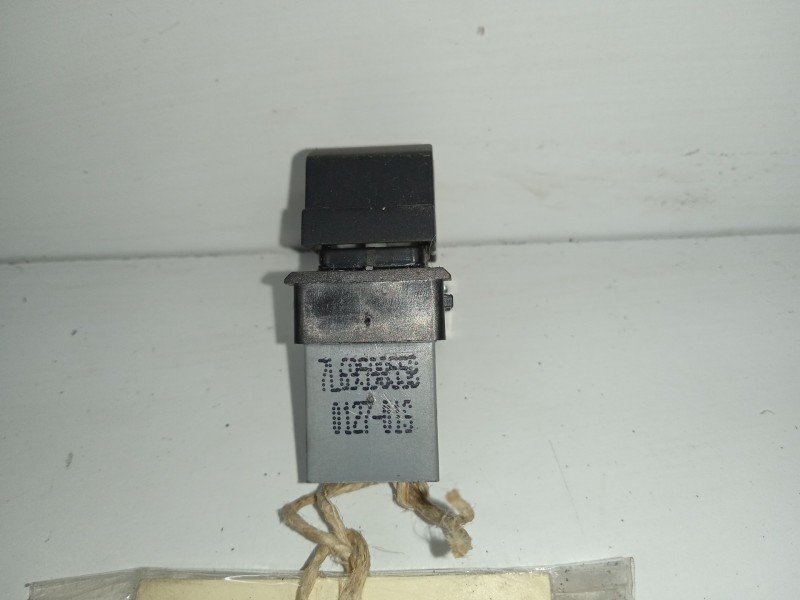 Recambio de mando elevalunas trasero derecho para volkswagen jetta (1k2) 1.9 tdi referencia OEM IAM 7L69598558  