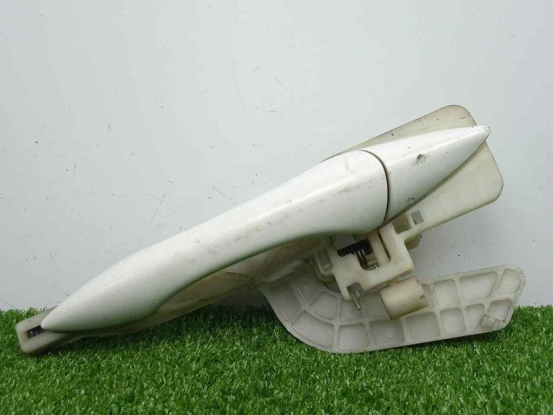 Recambio de maneta exterior trasera izquierda para hyundai i40 cw 1.7 crdi cat referencia OEM IAM   