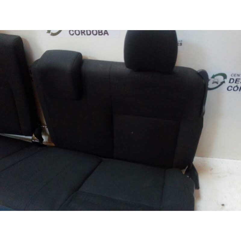 Recambio de asientos traseros para dacia sandero stepway referencia OEM IAM  TELA NEGRO