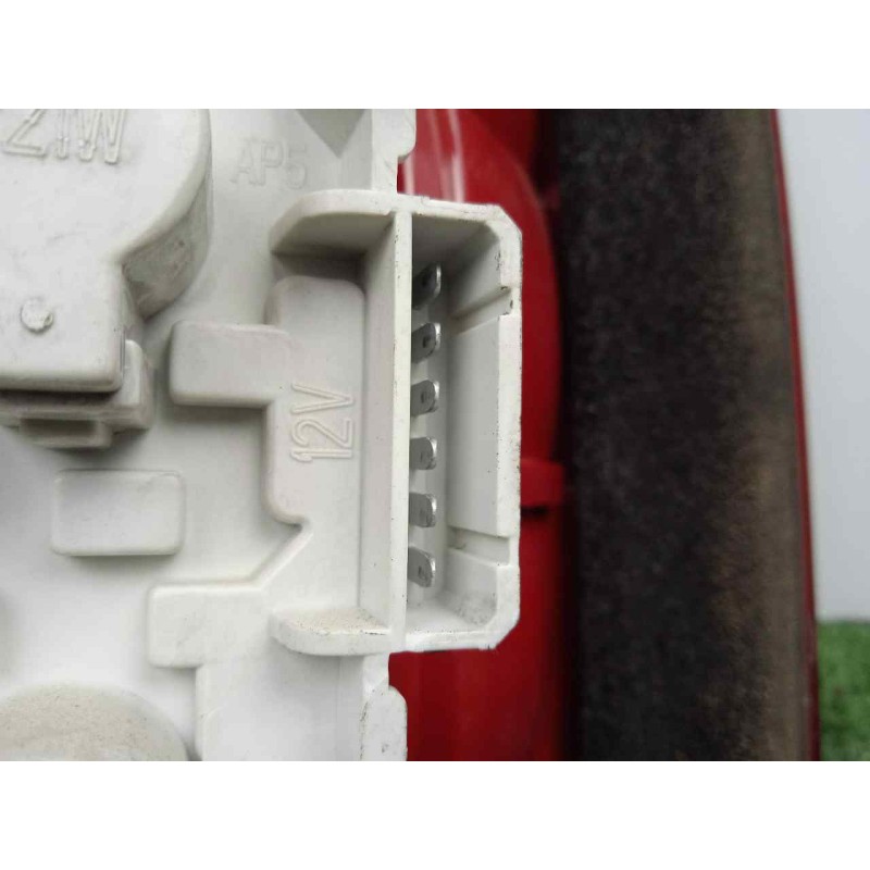 Recambio de piloto trasero izquierdo para skoda octavia berlina (1u2) 1.9 tdi referencia OEM IAM 1U6945095 00-04 