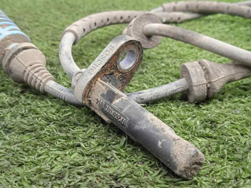 Recambio de sensor para bmw x3 (e83) 2.0 turbodiesel cat referencia OEM IAM 0265007854  DELANTERO.DERECHO