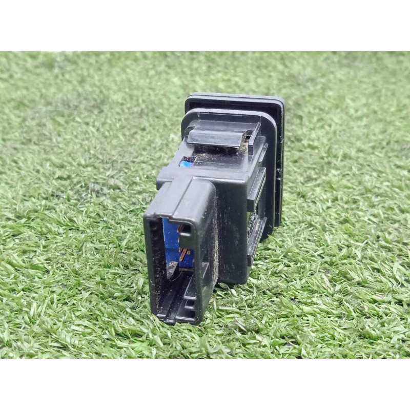 Recambio de interruptor para toyota rav 4 2.2 d-4d cat referencia OEM IAM 15C032 ESP 