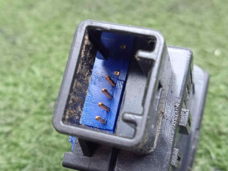 Recambio de interruptor para toyota rav 4 2.2 d-4d cat referencia OEM IAM 0281B38-15C040  