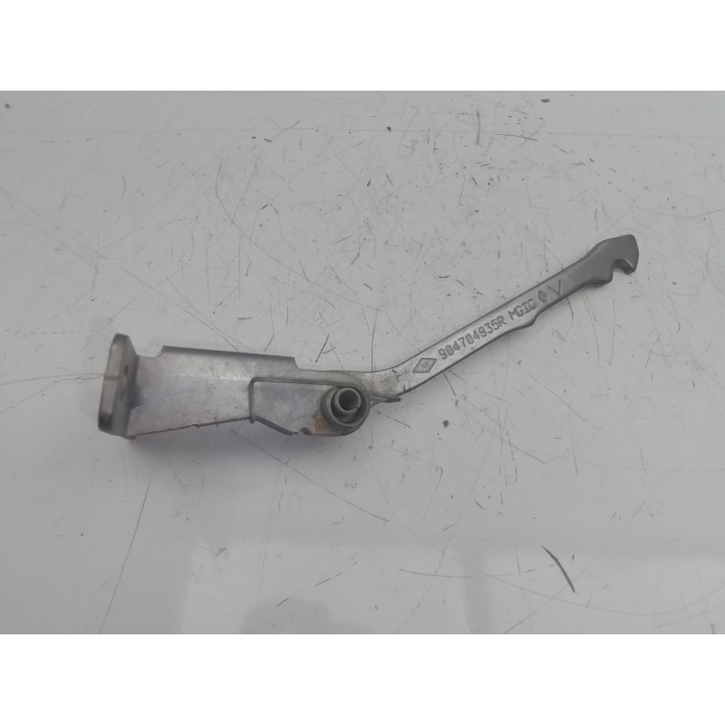 Recambio de retenedor puerta para dacia dokker express 1.5 dci diesel fap cat referencia OEM IAM 904704935R  