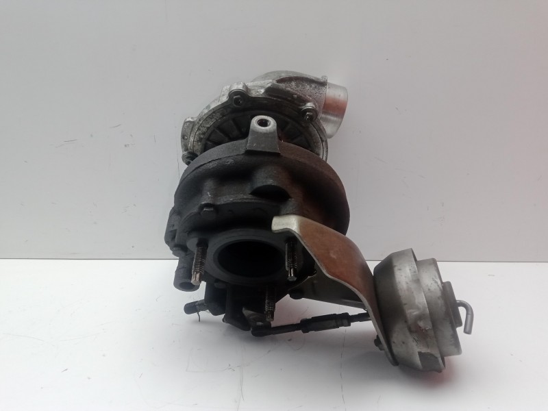 Recambio de turbocompresor para toyota avensis wagon (t25) 2.2 d-4d cat referencia OEM IAM 172010R011  