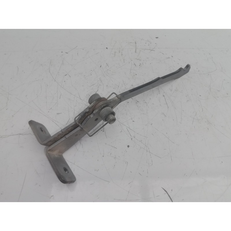 Recambio de retenedor puerta para dacia dokker express 1.5 dci diesel fap cat referencia OEM IAM 904704935R  