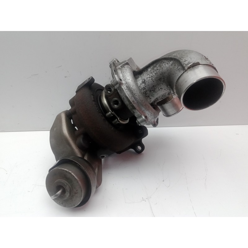 Recambio de turbocompresor para toyota avensis wagon (t25) 2.2 d-4d cat referencia OEM IAM 172010R011  
