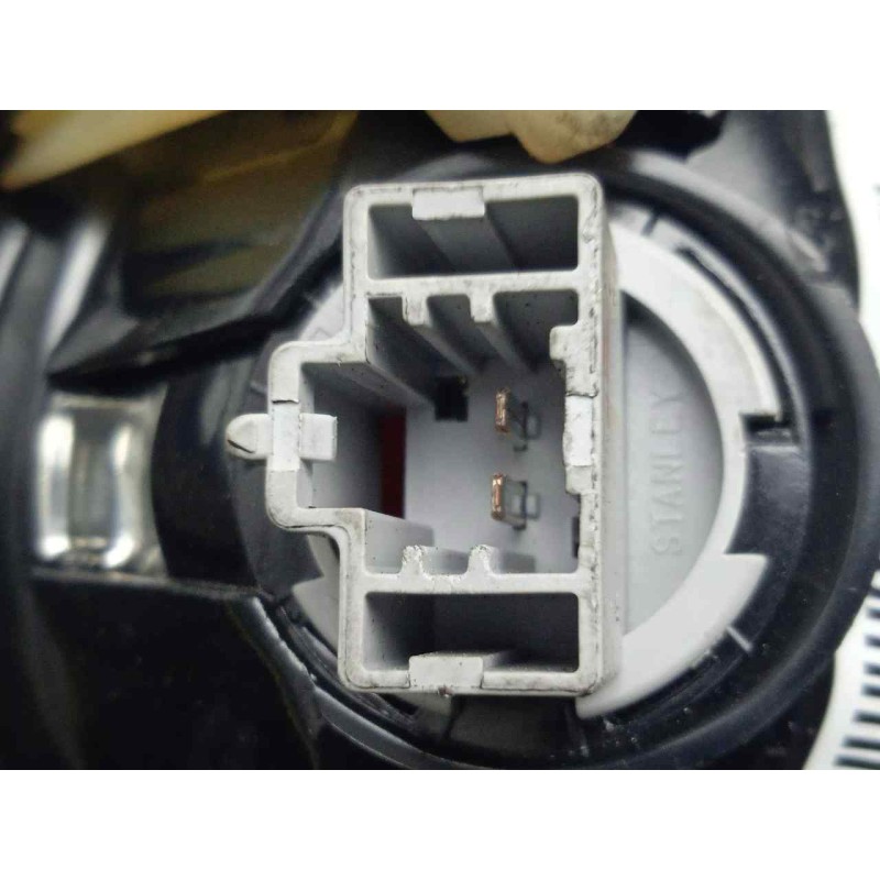 Recambio de piloto trasero izquierdo interior para mazda 3 berlina (bk) 1.6 cd diesel cat referencia OEM IAM  07-09 - INTERIOR 5