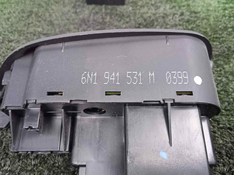 Recambio de interruptor luces para volkswagen polo berlina (6n1) 1.9 diesel referencia OEM IAM 6N1941531M  