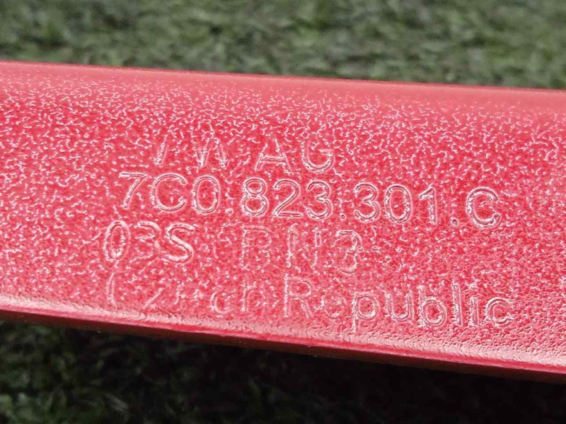 Recambio de bisagra para man tge kasten (uy) 2.0 tdi referencia OEM IAM 7C0823301C CAPOT IZQUIERDA