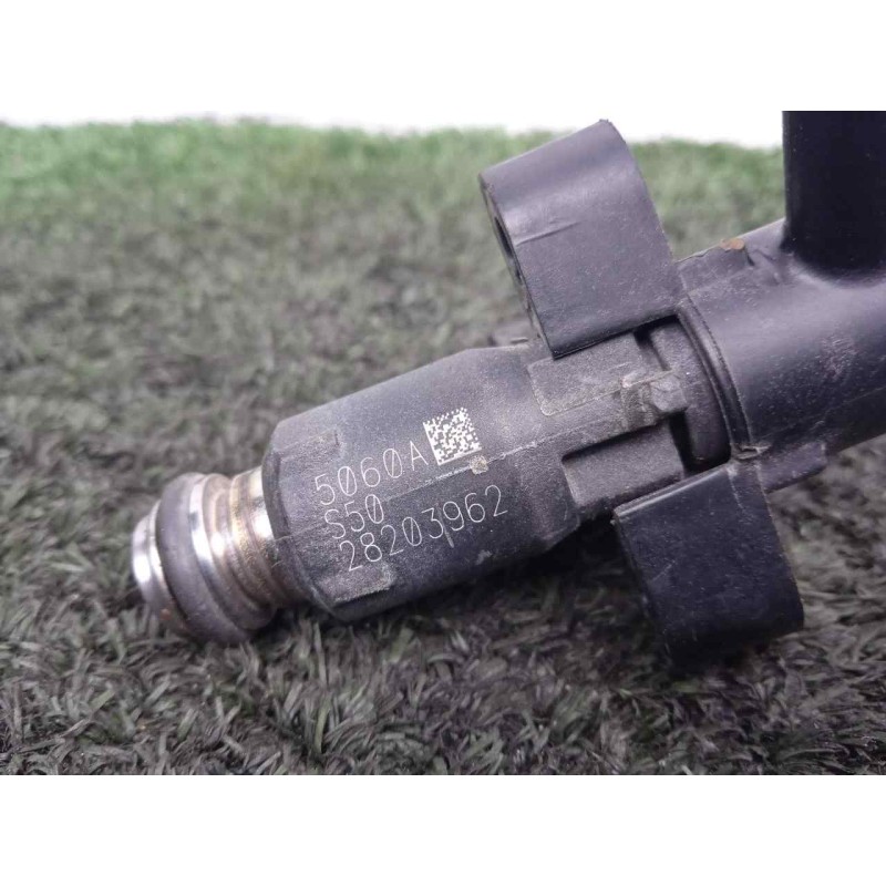 Recambio de inyector para hyosung aquila referencia OEM IAM 28203962-5060A-S50 2.PINES 